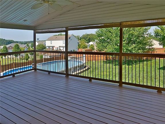 3rd image of 11693 Dartmoor Dr