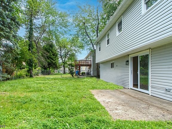 5th image of 104 Marmora Rd