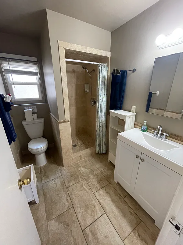 Bayside Chic 3 Bedroom 2 Bath Duplex Steps toOcean — Photo 3