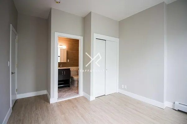 Rented by Yaffa Realty LLC | media 4
