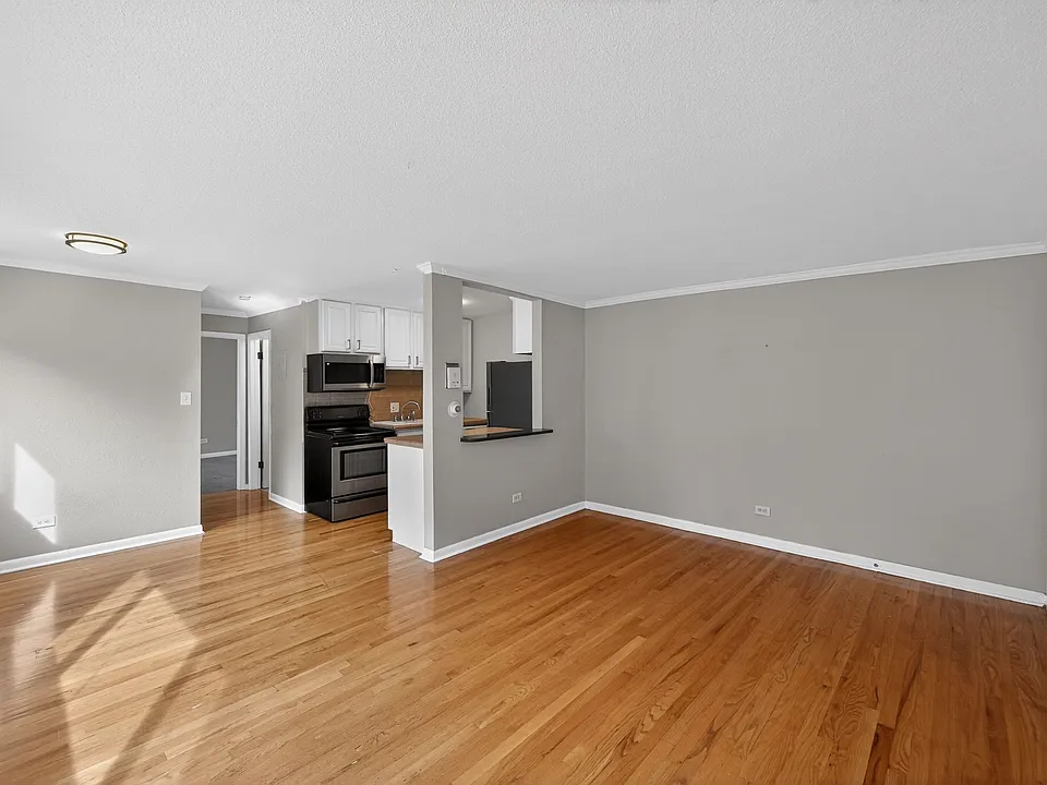 1242 Gaylord St #201