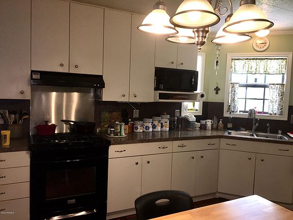 5th image of 1100 Prairie Ave