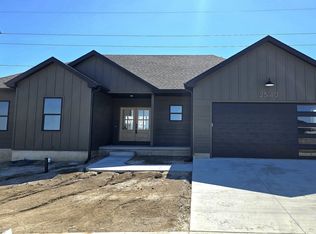2540 Rosebud Ln, Salina, KS 67401