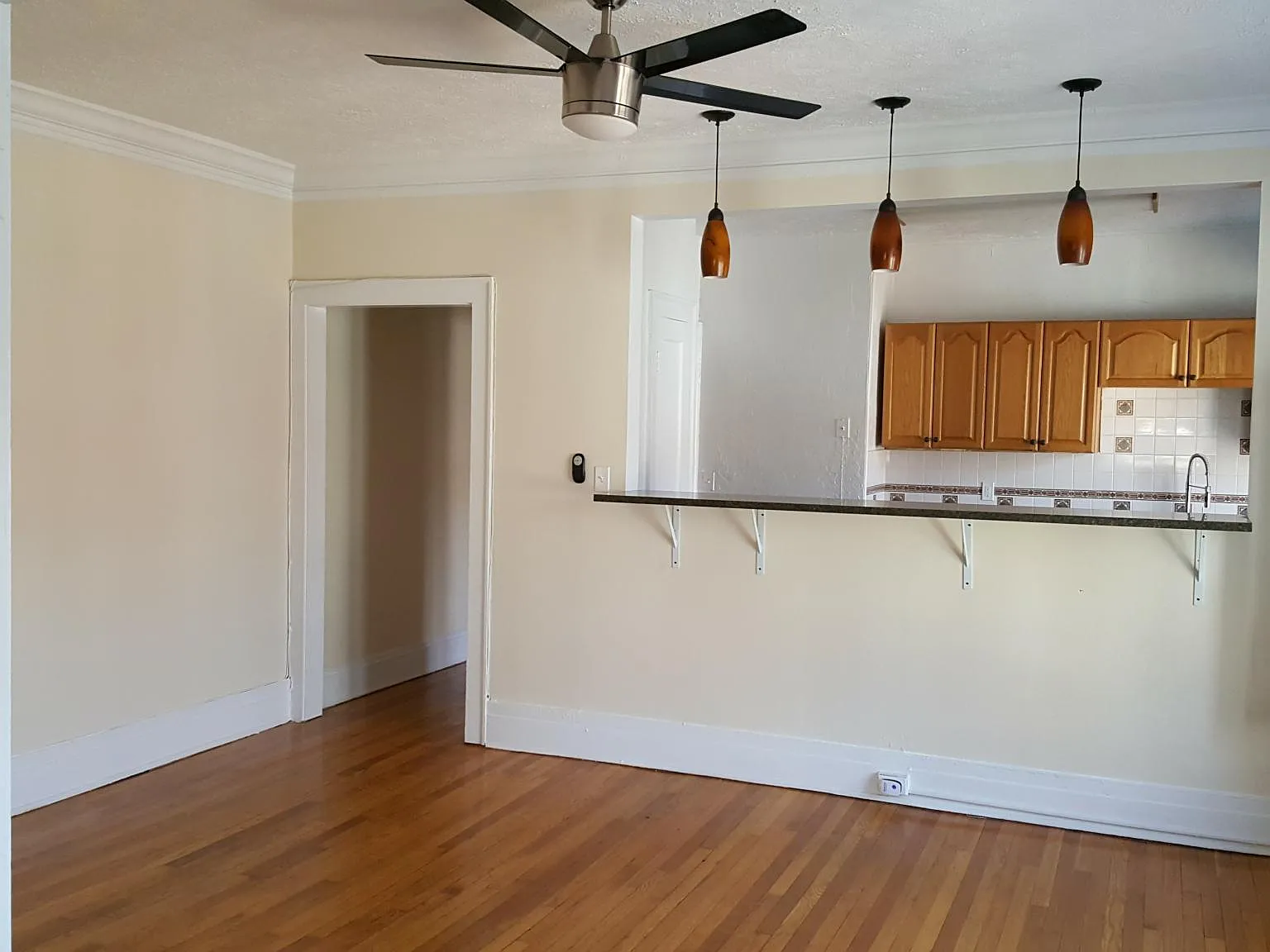 2 bed, 1300 sqft, $1,195 — Photo 1
