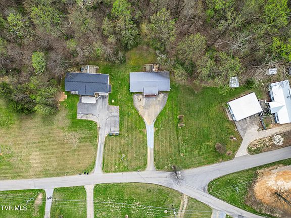 4th image of 377 Bandy Rd