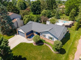 24729 Sarah Flynn Dr, Novi, MI