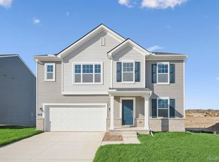 725 Knollwood Bnd, Chelsea, MI