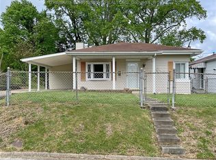 849 Observatory Dr, Saint Albans, WV