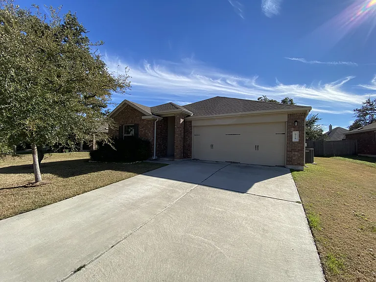 828 Hillrose Dr — Photo 18