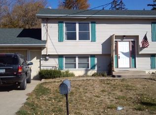 300 Stoltzman Rd, Mankato, MN 56001