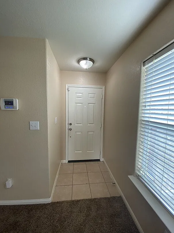 3 bed, 2.0 bath, 1188 sqft, $1,600 — Photo 3