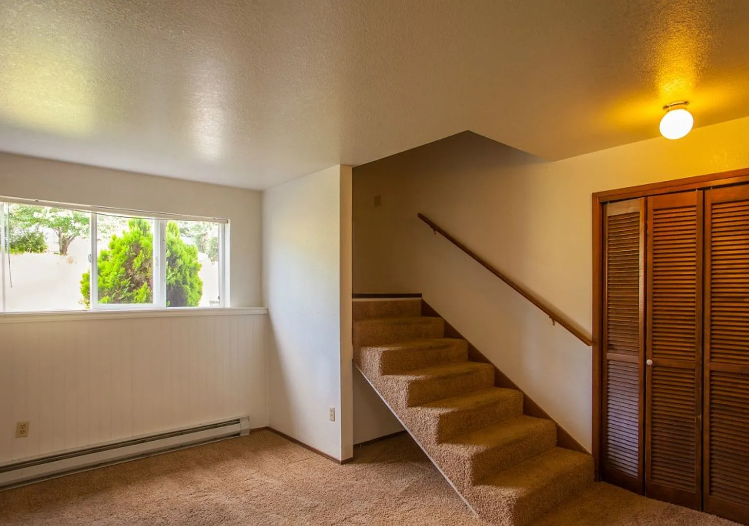 2116 Mill Ave — Photo 2