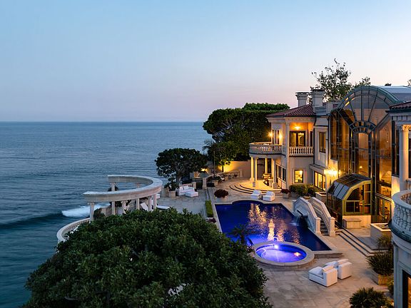5th image of 28824 Cliffside Dr