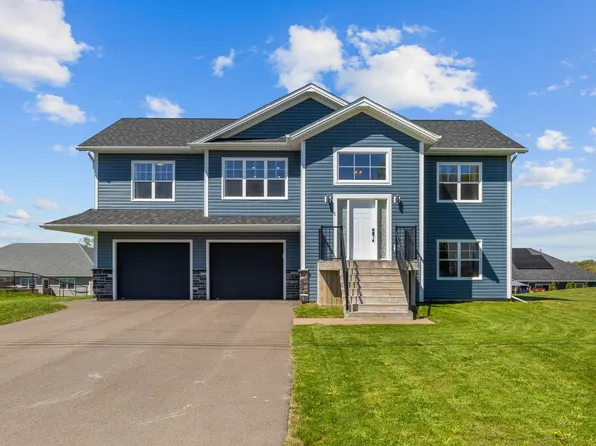 73 Waters Edge Ln, Cornwall, PE C0A 1H4