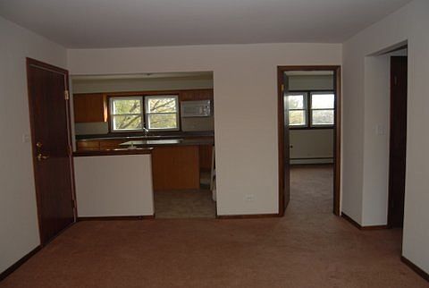 4th image of 5920 W 55th St APT 102