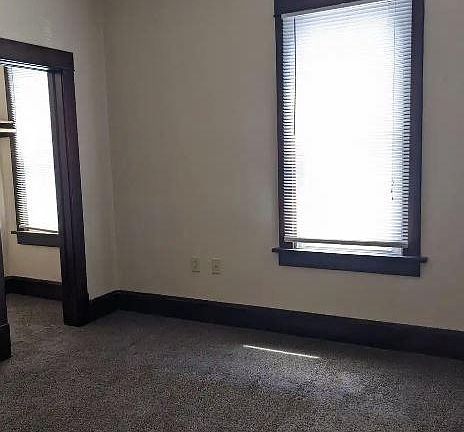 4th image of 4322 California St