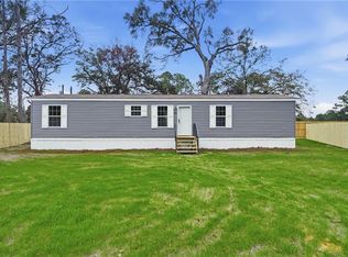 93 Thrasher Ln E, Jesup, GA 31545