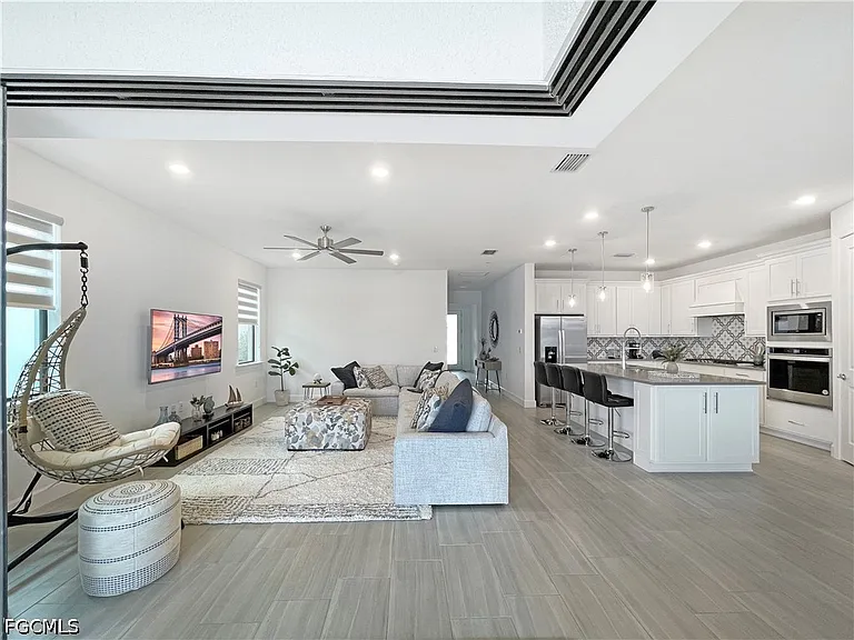 2057 Yellowfin Cir — Photo 6
