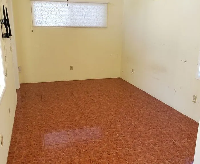 4490 Pomona Ave — Photo 11