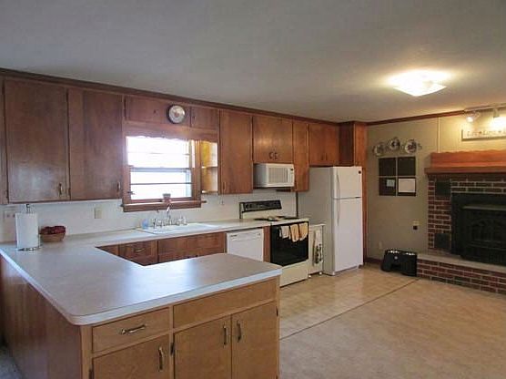 4th image of 18136 County Road J