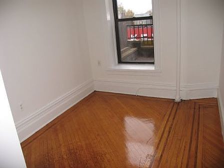 3rd image of 138 7th Ave