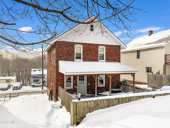 2nd image of 2813 Bigler Ave