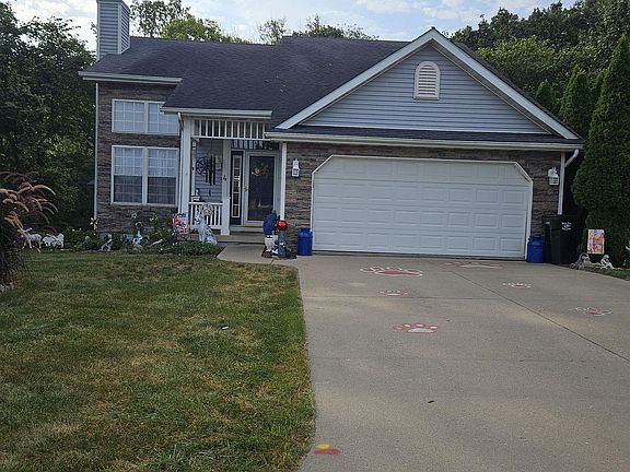 2nd image of 4 Cambridge Ct