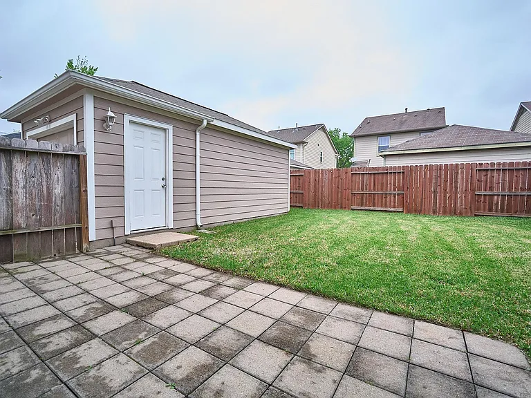 18814 Sandelford Dr — Photo 18