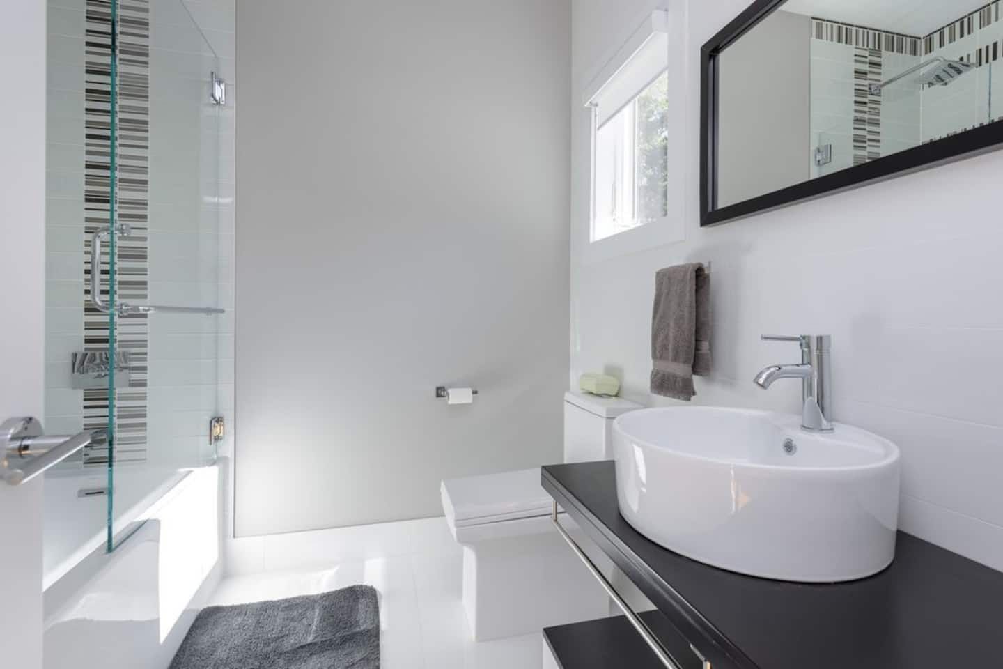  Bedroom 5 Bathroom (en-suite)