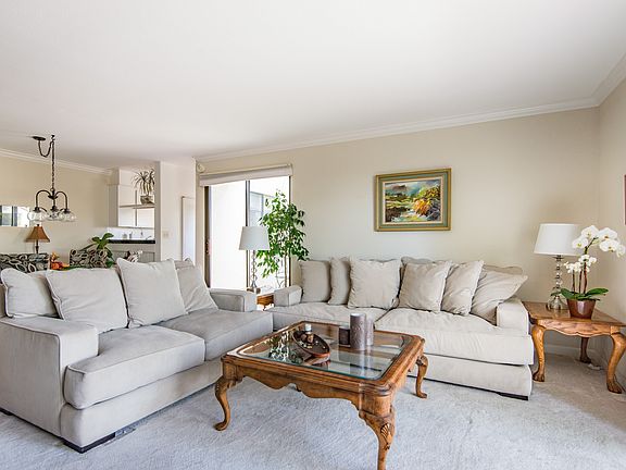 3rd image of 2140 Santa Cruz Ave APT B301