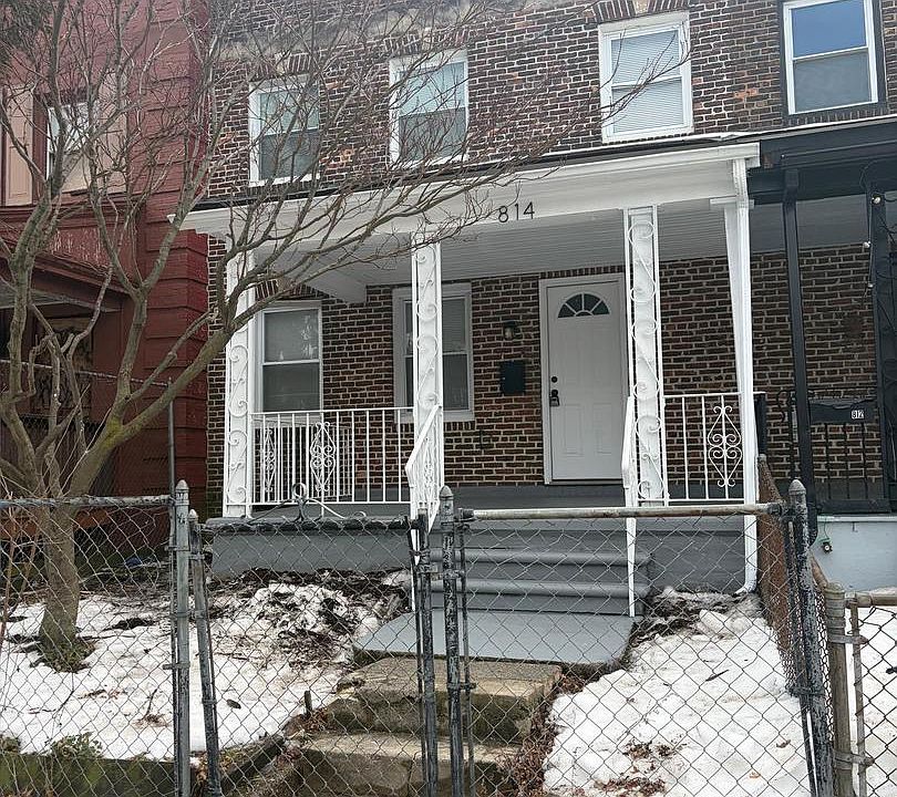 1st image of 814 Tulip St