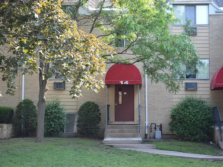 1150 Mount Hope Ave — Photo 15