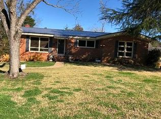 1111 Lake Ln, Demopolis, AL 36732