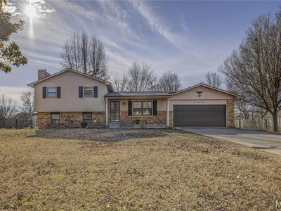 111 Holmes Dr, Sikeston, MO, 63801