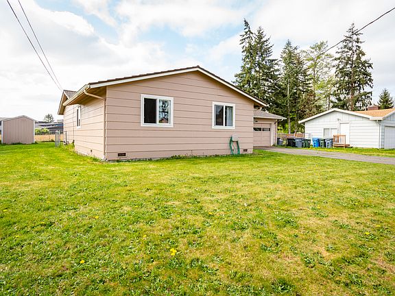 3rd image of 9906 18th Street Ct E
