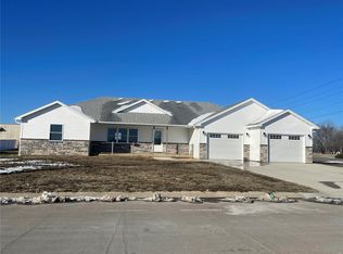 106 Janet Trl, Palmyra, MO 63461