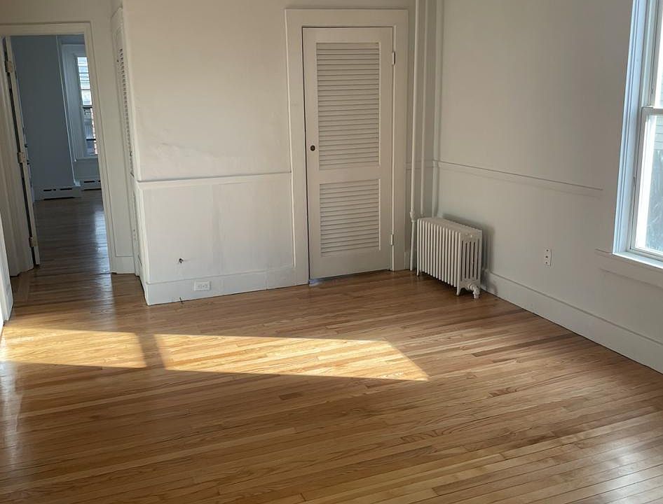 1st image of 106 Maplewood Ave #1