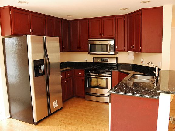 Brand new Kitchen with SS appliances
