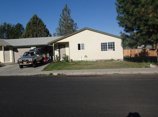 2805 SW 28th St, Redmond, OR 97756