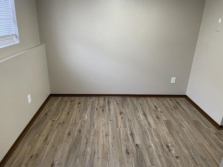 307 S Seneca St #103 — Photo 8