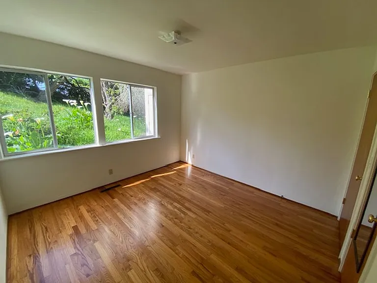 1051 Shell Ave — Photo 18