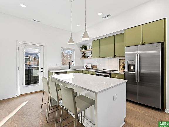 5th image of 5324 Elmwood Plz