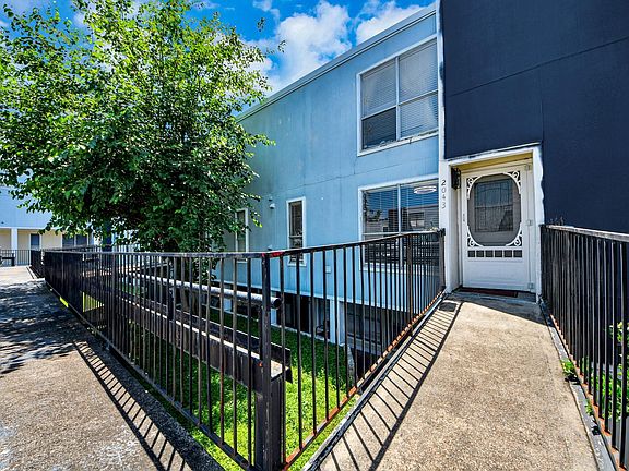3rd image of 781 Country Place Dr APT 2043