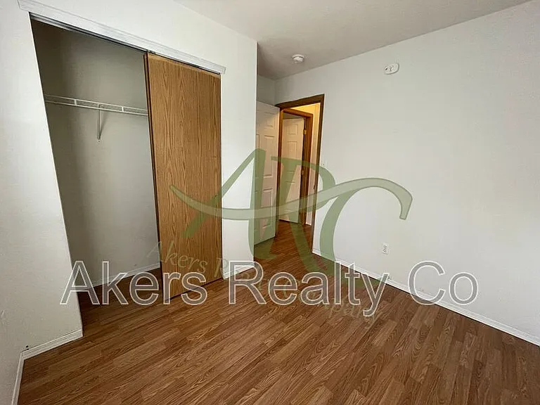 3003 Ontario St — Photo 12