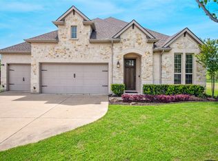5200 Ravine Ridge Ct, Roanoke, TX 76262