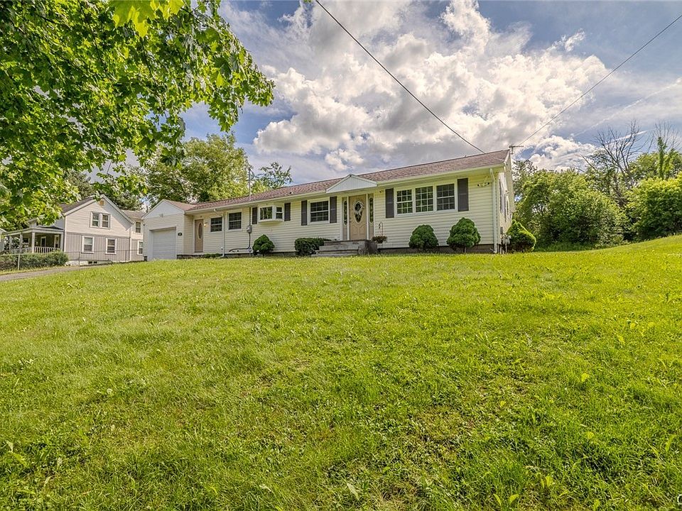 1st image of 237 Valley Dr