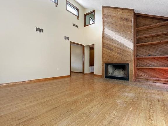 4th image of 200 N Lake Cortez Dr