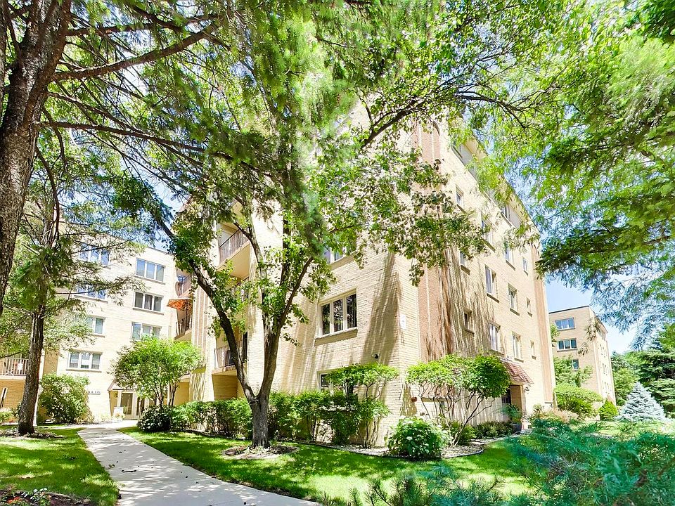 1st image of 6430 W Belle Plaine Ave APT 209