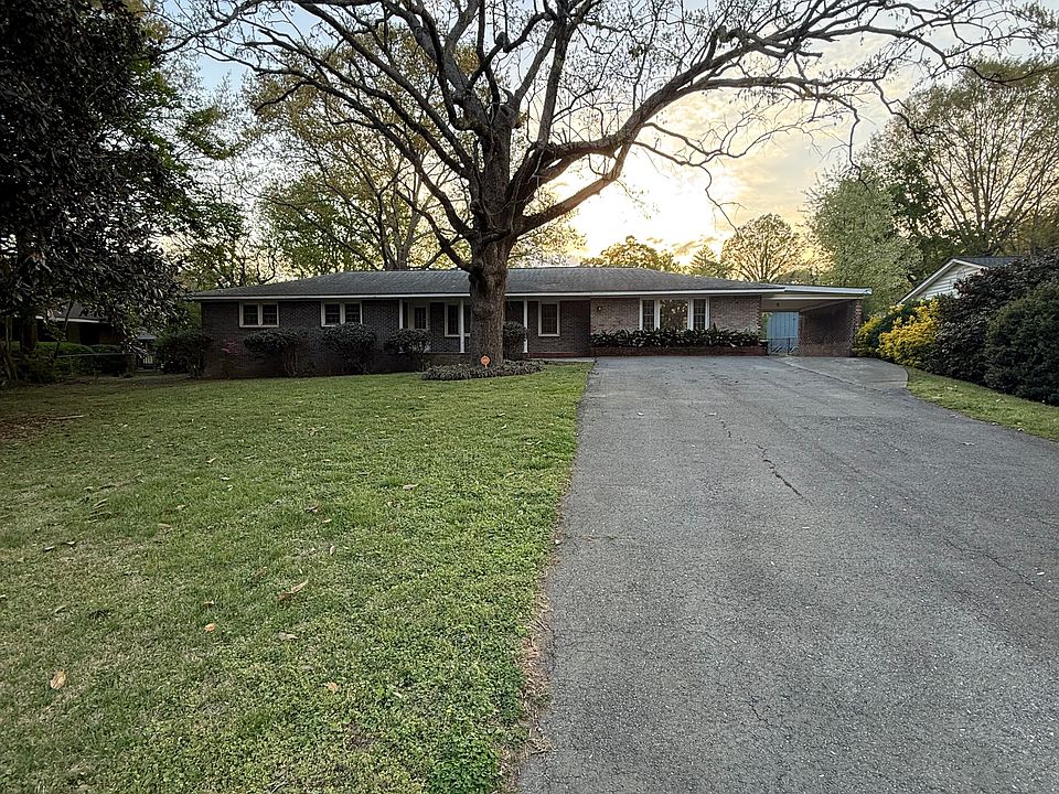 1st image of 220 Meadow Ln