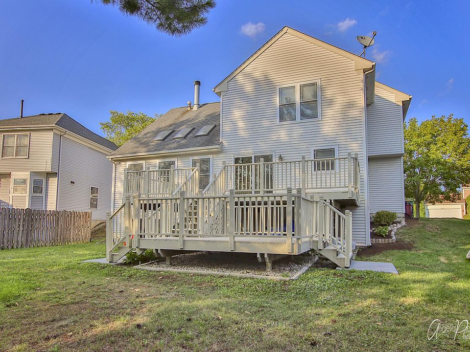 2nd image of 2608 Vineyard Ln